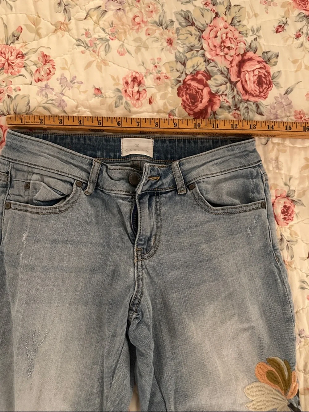 Caslon Light Wash Boyfriend Jeans with Floral Patch